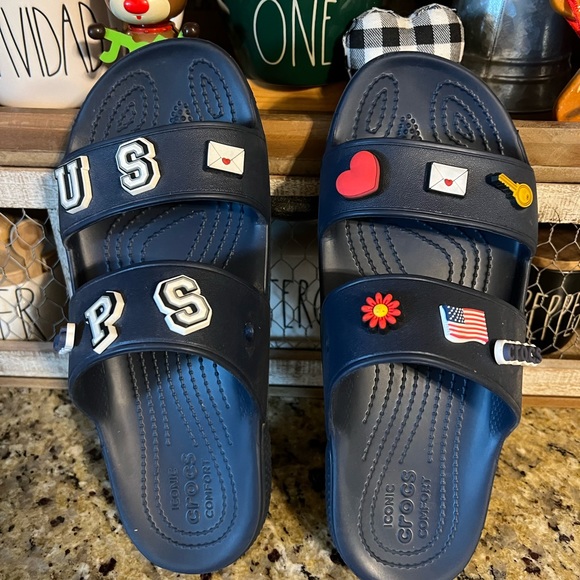 Postal themed crocs - Picture 1 of 4